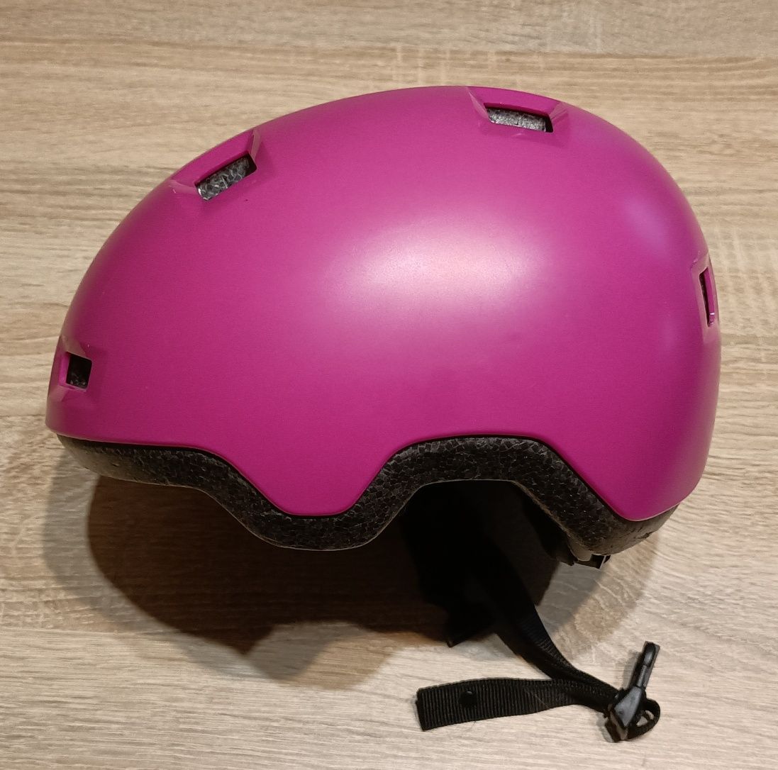 Kask ochronny dla dzieci. Rozmiar 52-54 cm