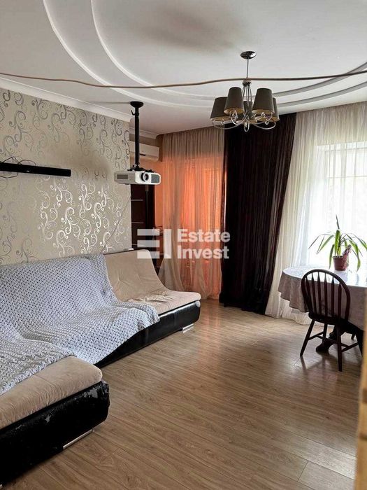 Продам 3 кв Холодная гора, метро 15 мин