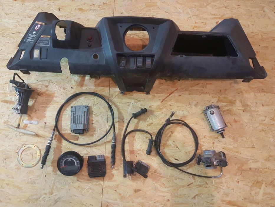 Wildcat 1000 owiewka oslona panel boczek wypelnienie amortyzator grill