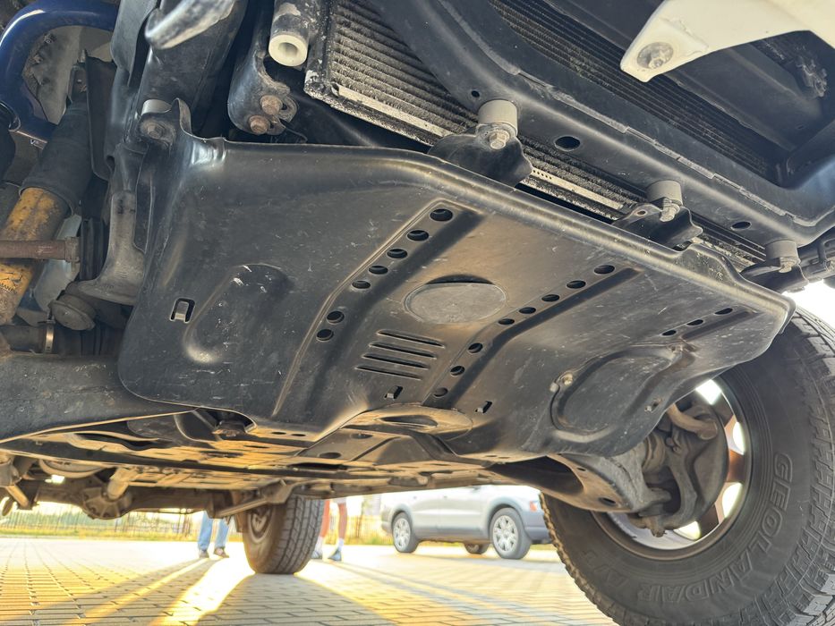 Lexus LX470 Toyota Land Cruiser 100