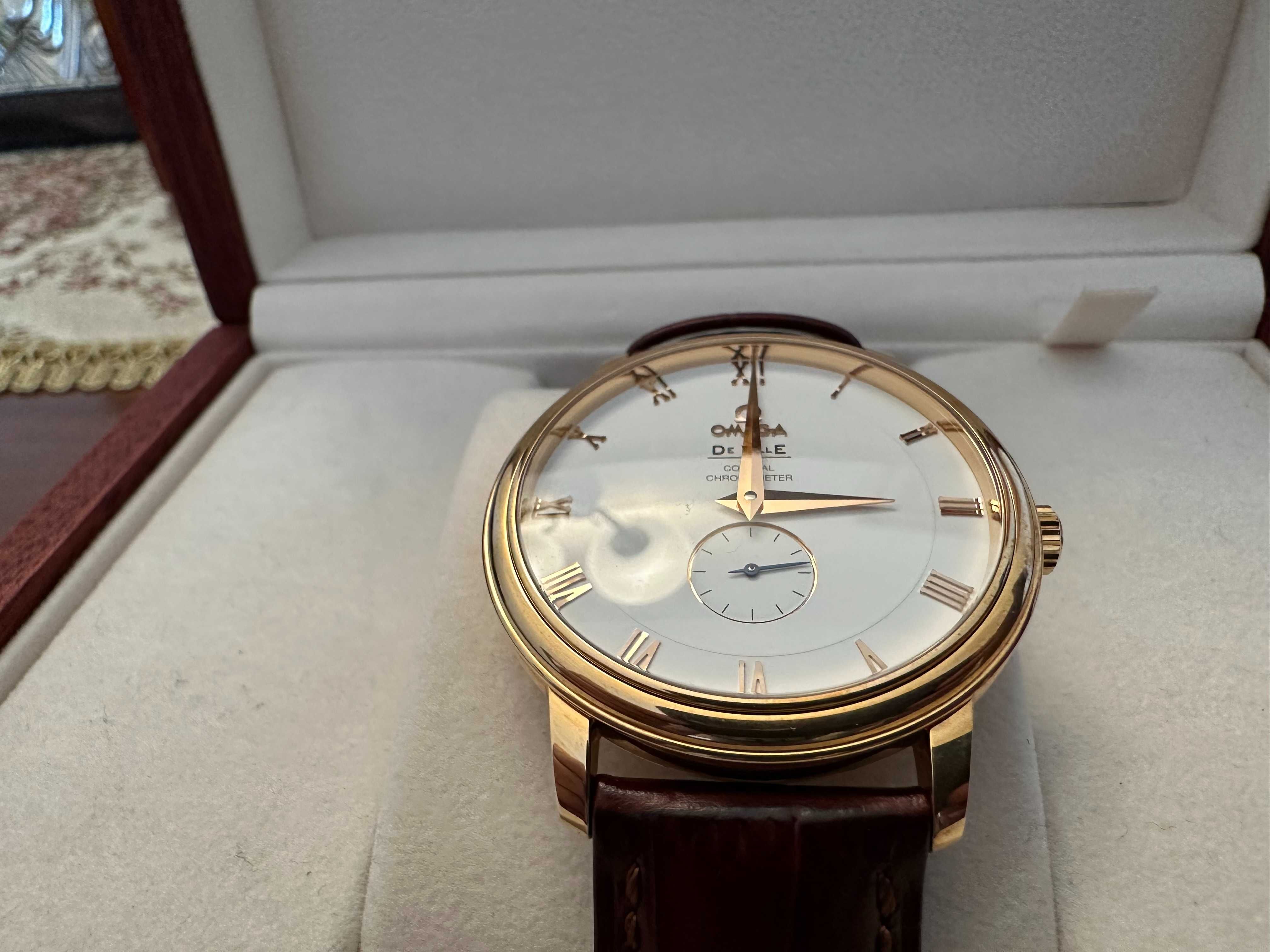 Часи Omega De Ville Prestige Co-Axial Small Seconds 18K Rose Gold