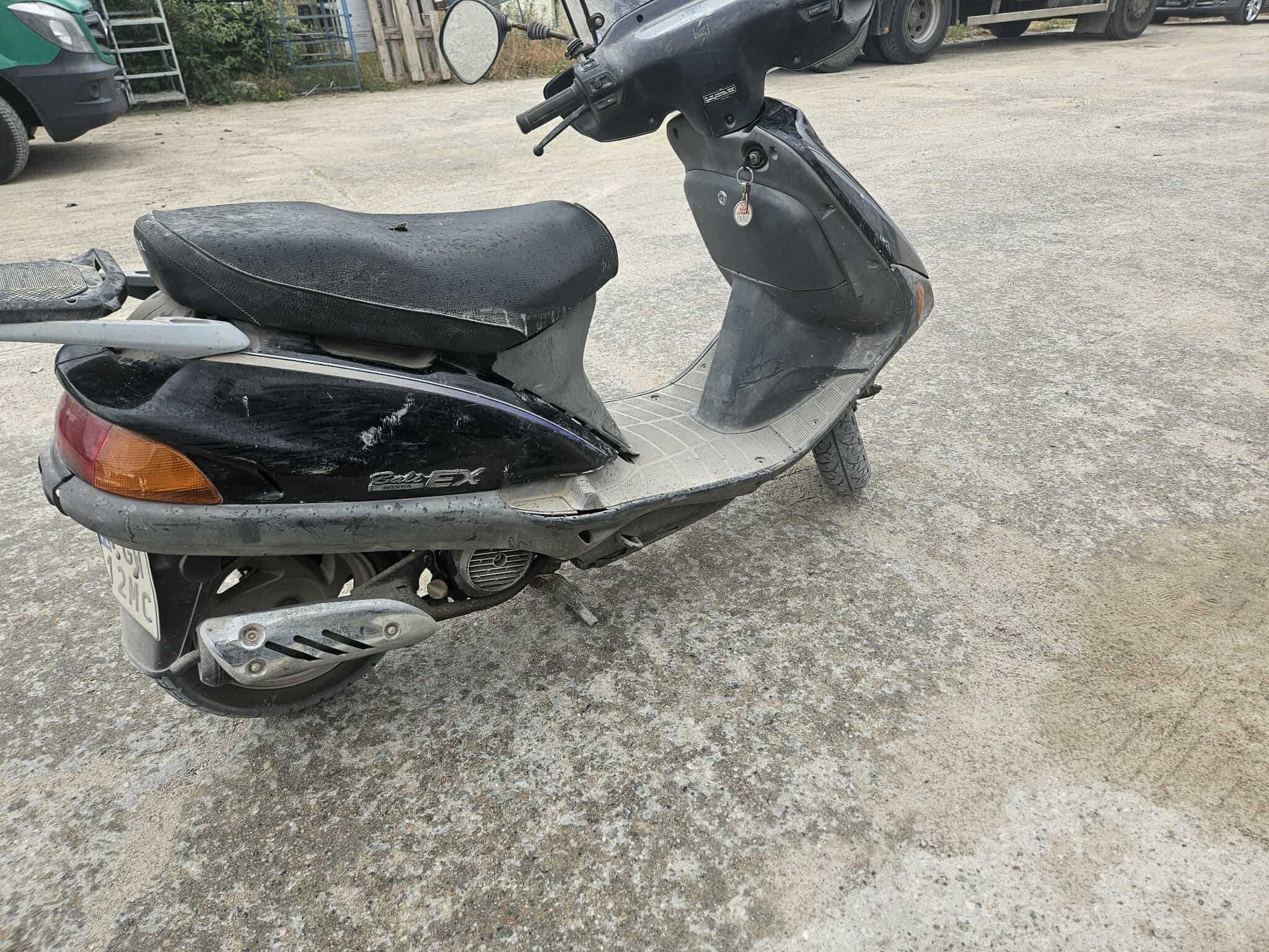 Skuter Honda H100