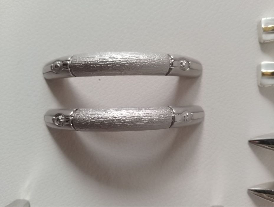 Мебельные ручки в ассортименте