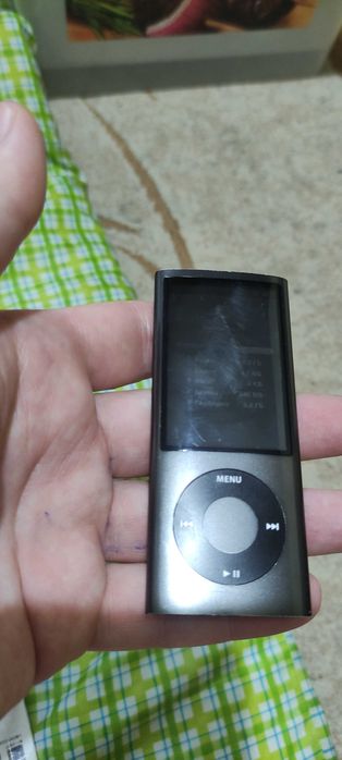 IPod A1320 16gb с миниколонкой и кабелем зарядки, отличный подарок