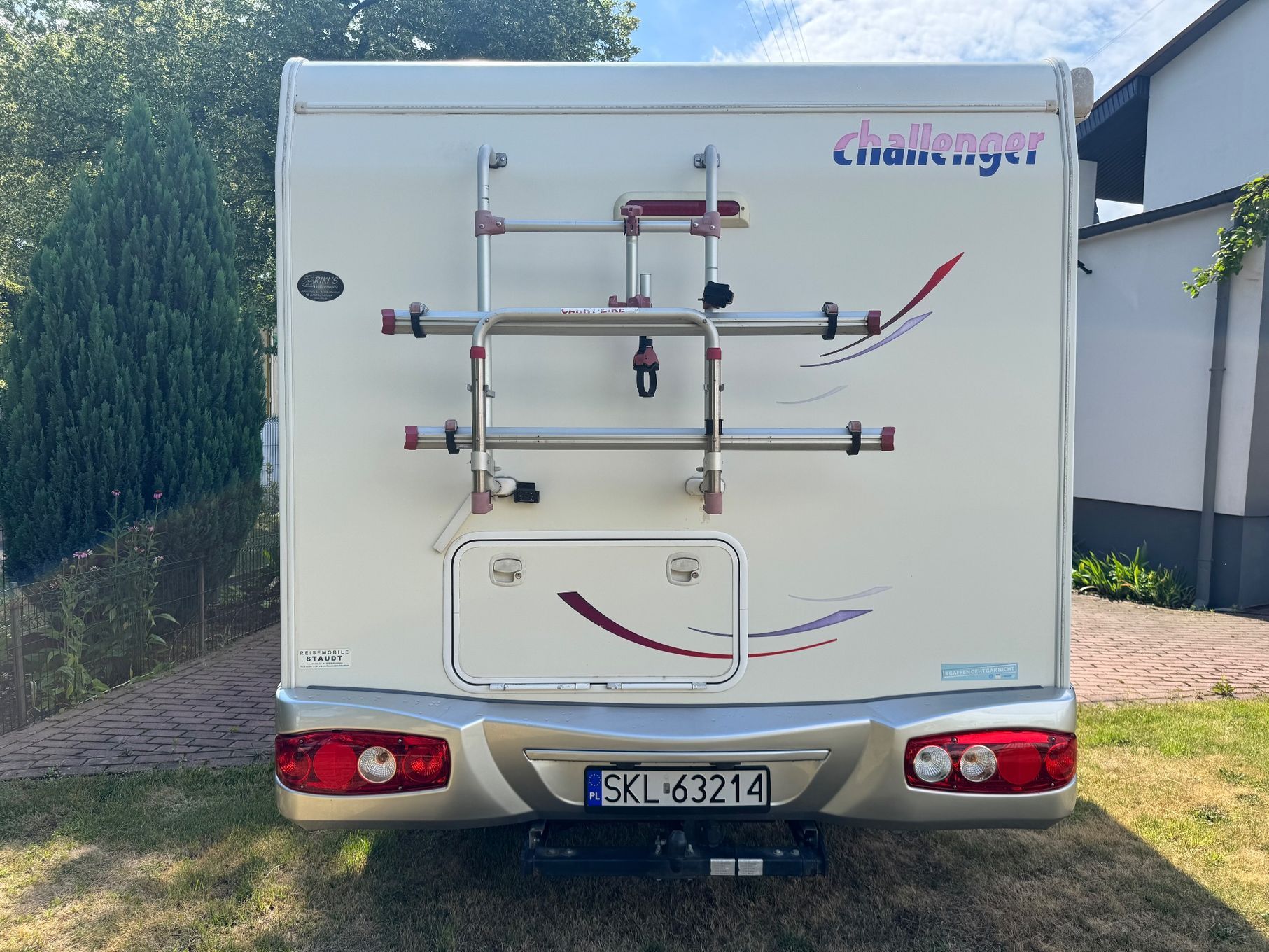 Ford Challenger Genesis 32  Transit