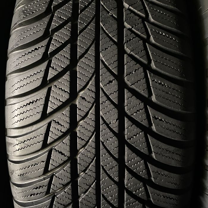 Шини 205/60/16 - 4шт Bridgestone Blizzak LM001 зима