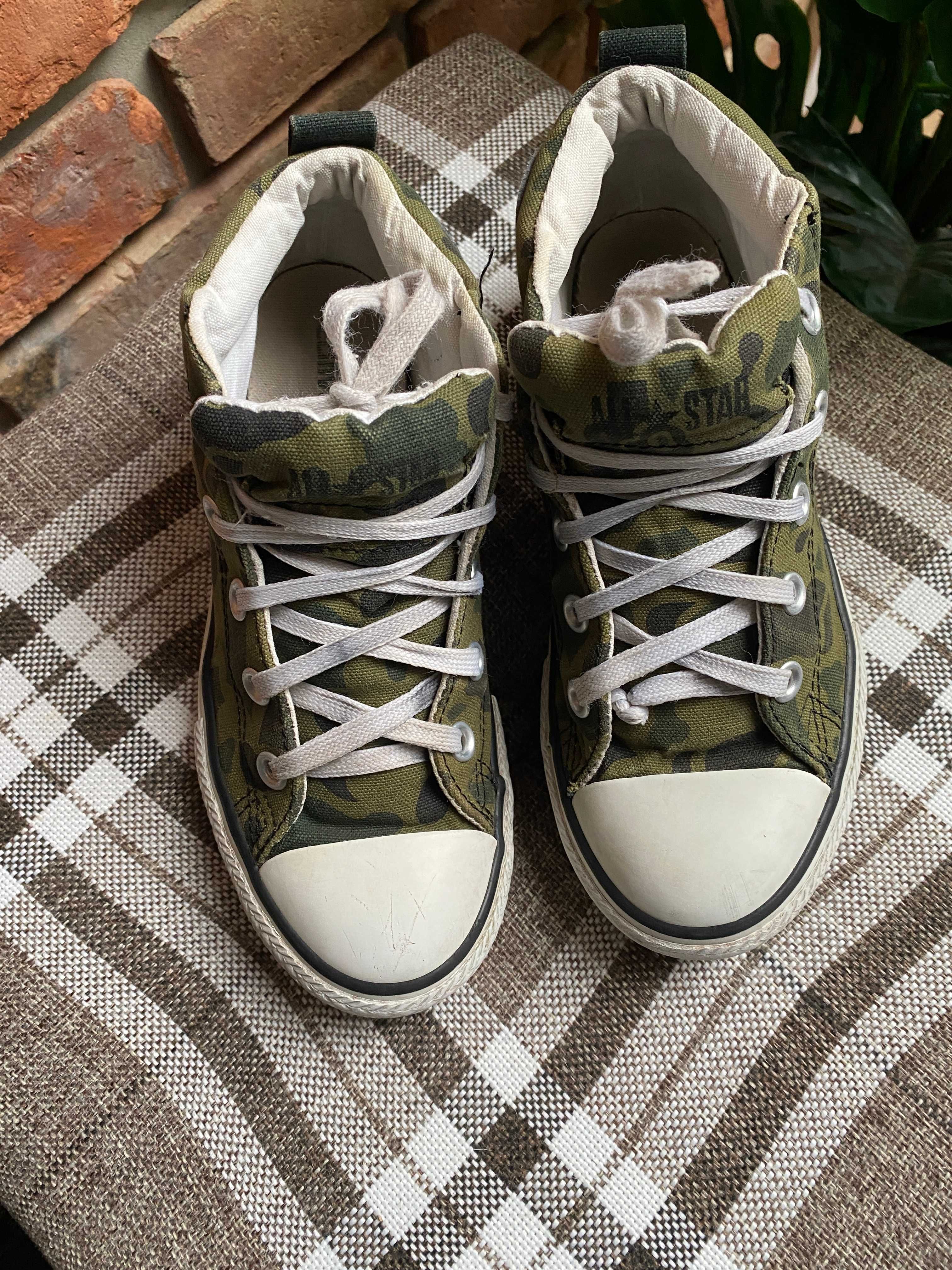 Converse roz. 35