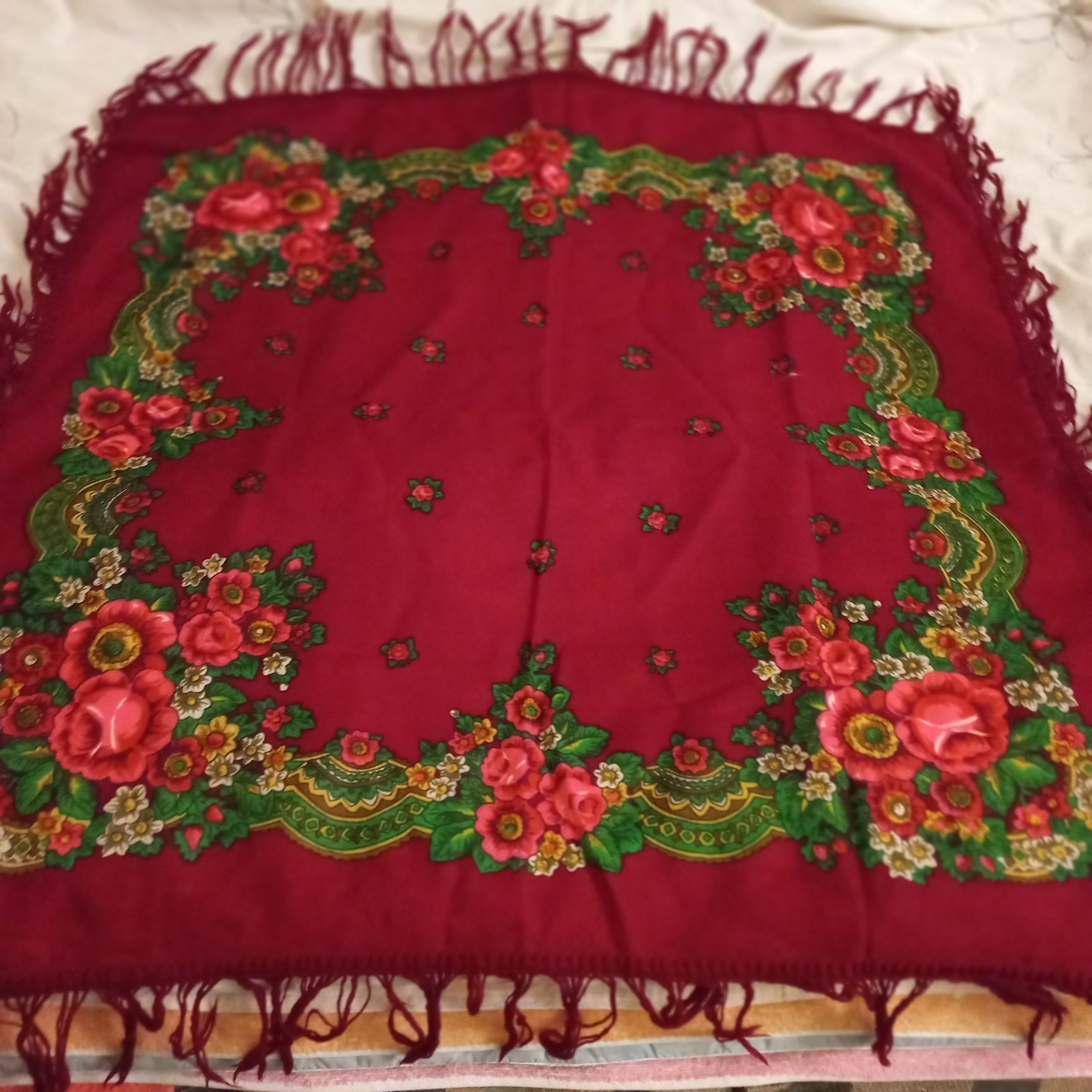 Павлово-Пасадская хустка платок шаль 80×80см шерсть  с кистями винтаж