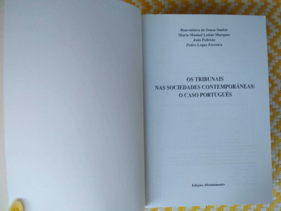 Os tribunais nas sociedades contemporâneas – o caso português