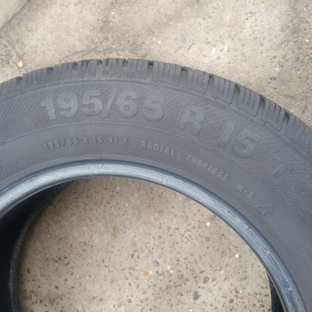 Шини 195/65 R15 Barum зима 2017рік