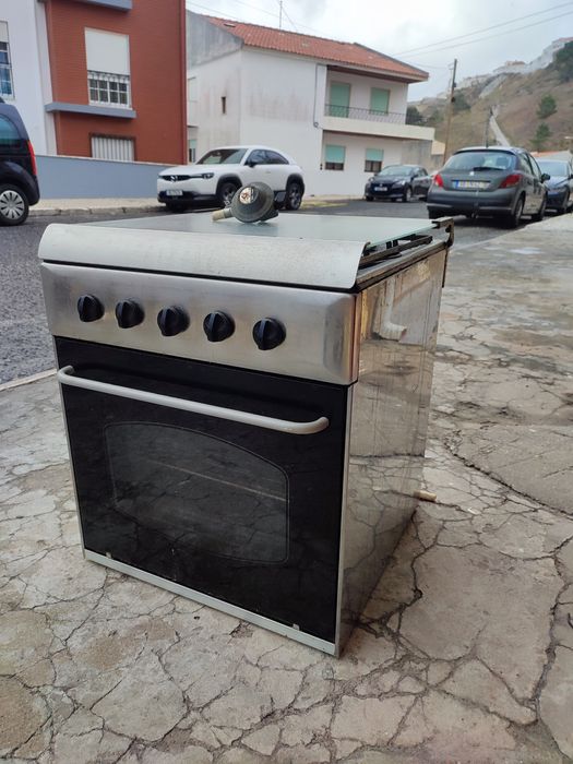 Fogão c/ Forno Meireles (Meia altura)