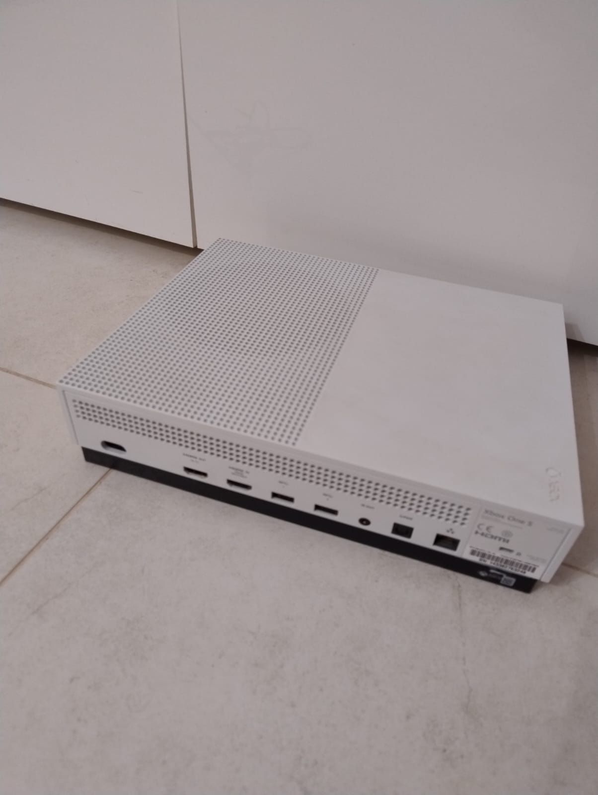 Xbox one s + pad + zasilacz