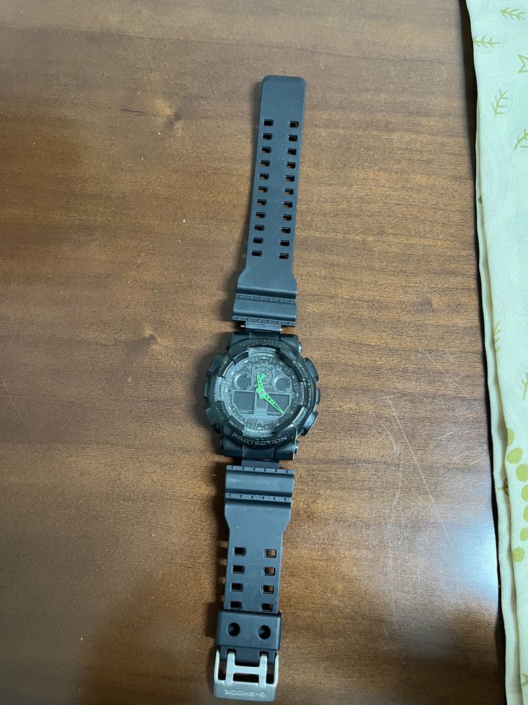 Casio G-Shock GA-100 C