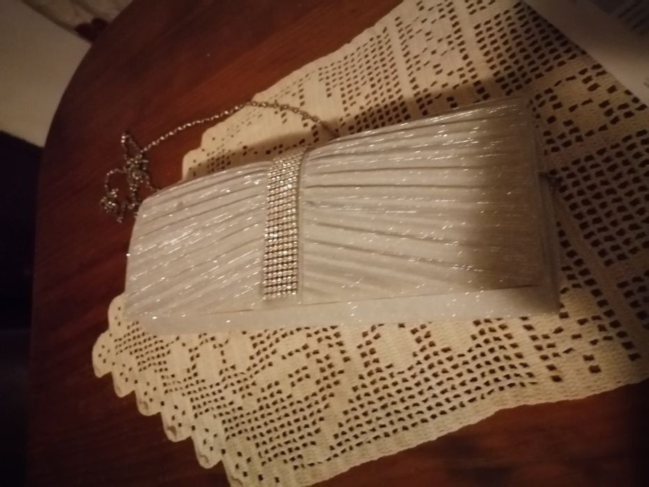 Malinha de cerimonia 5€