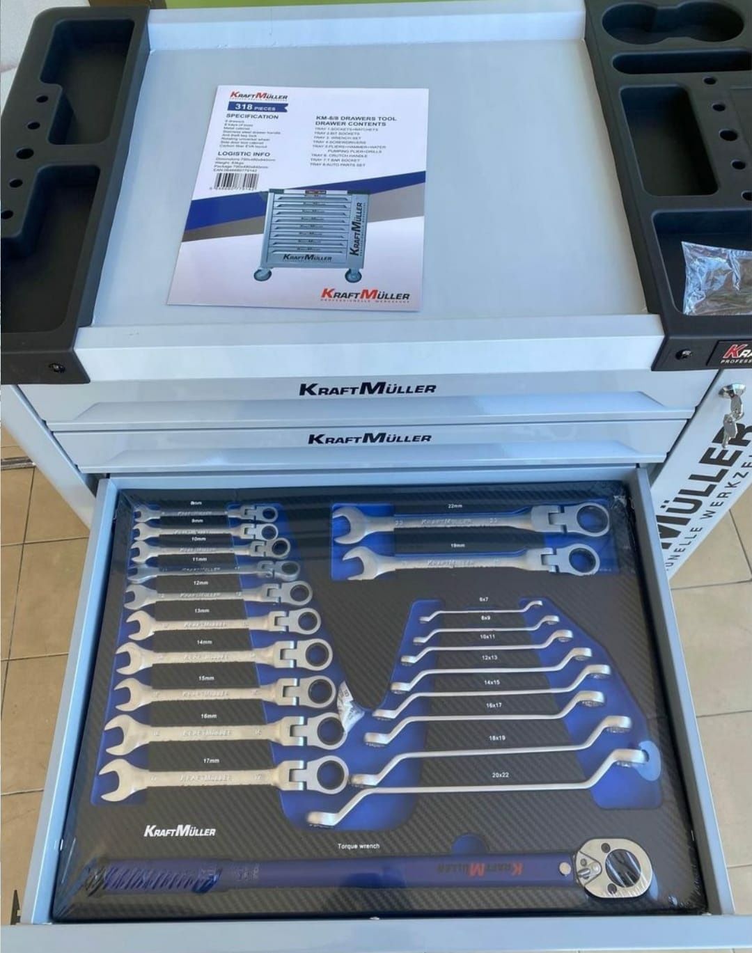 Carrinho de ferramentas 8 gavetas cheias