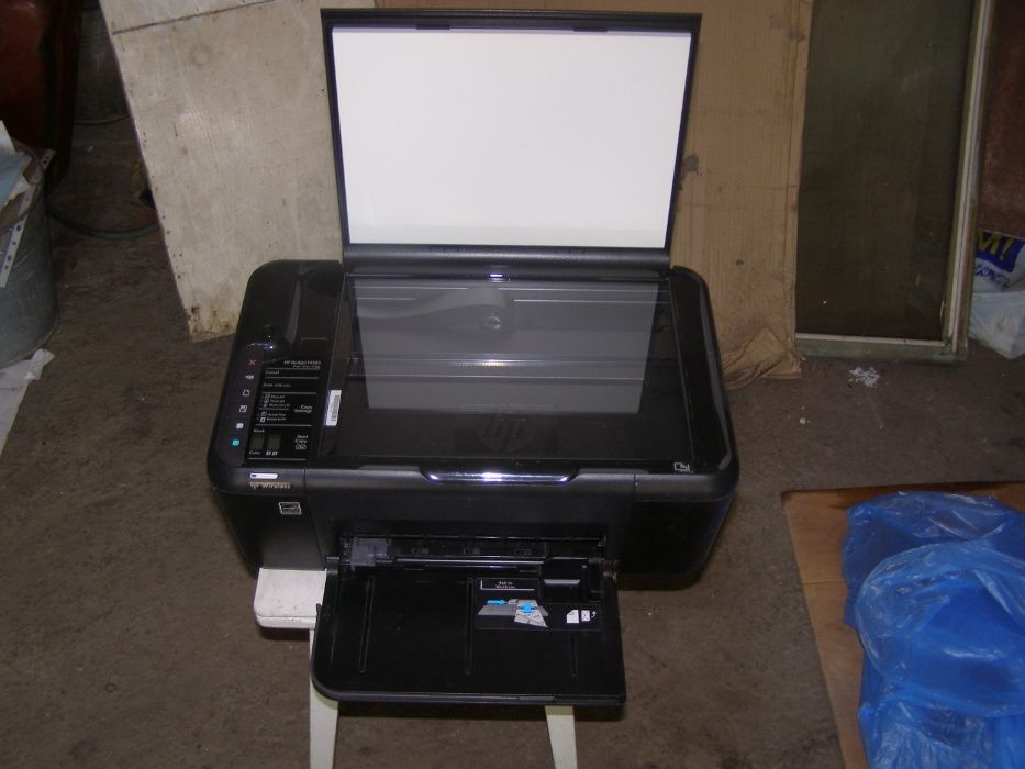 Принтер HP Deskjet F4583