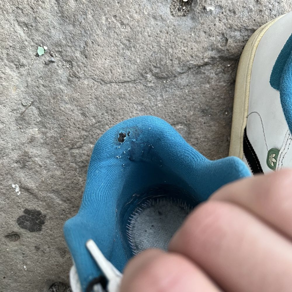 Дутиші adidas sk8 y2k