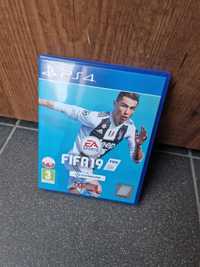 Gra FIFA 19 na konsolę PS4
