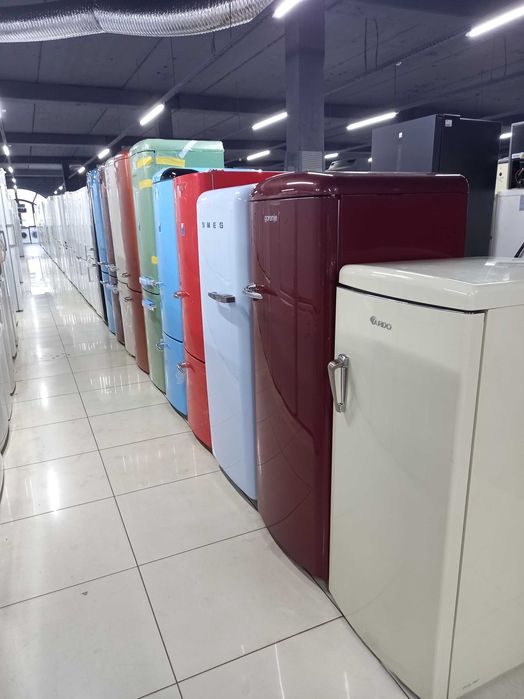 Продам б/у двокамерний холодильник  Beko RCSA366K30XB NoFrost б/в