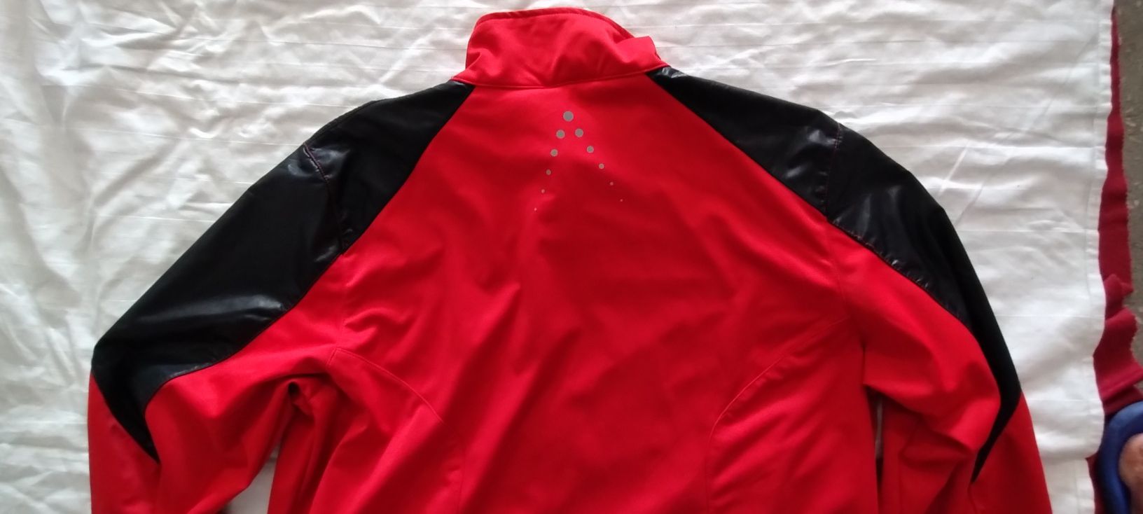 Bluza kolarska CRIVIT  2 kieszene boczne zapinane na zamek błyskawiczn