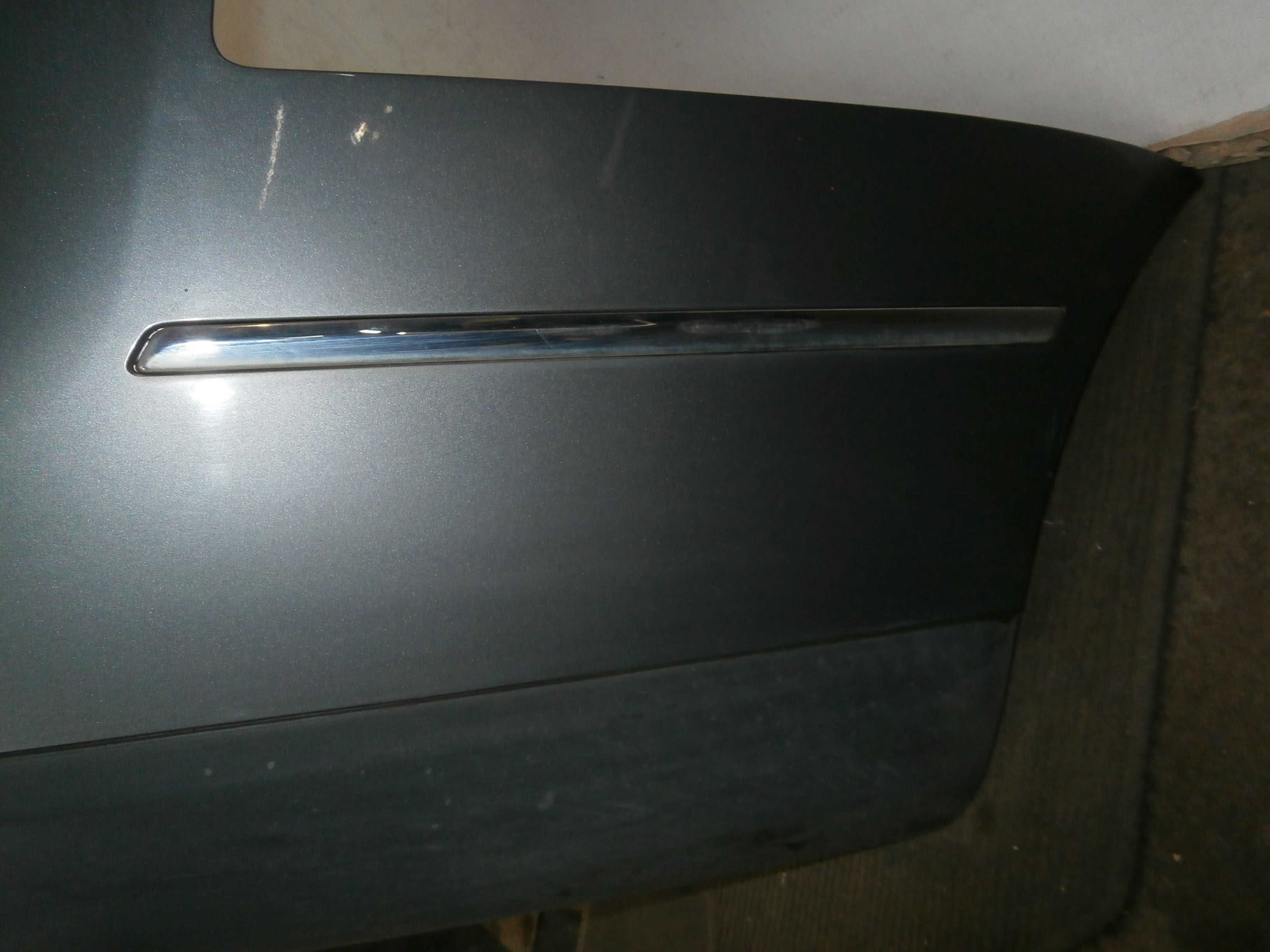 vw passat B6 kombi zderzak tył tylni szary LA7T