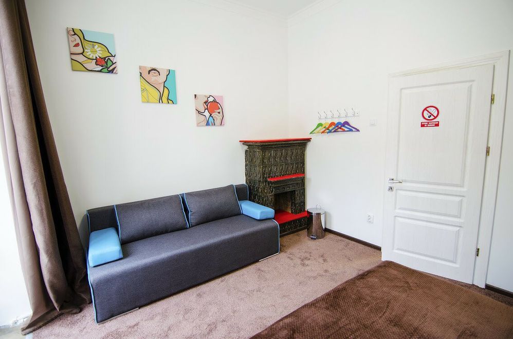 Мережа хостелів центрі Львова Pop Art Hostel