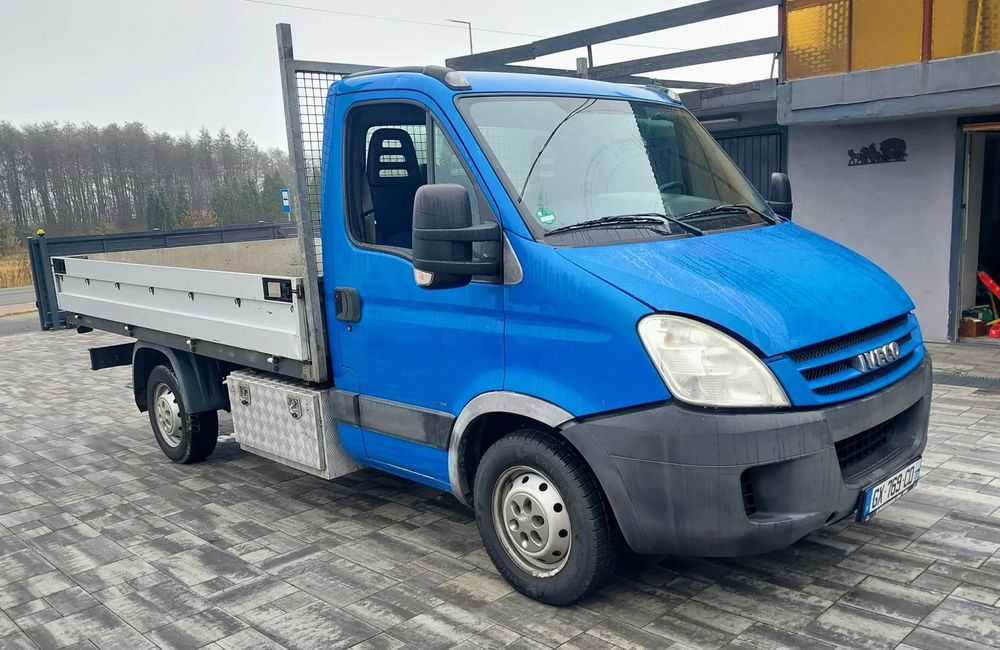 Iveco DAILY 35S10  IVECO 35S10 2.3-96PS 155tkm 3osoby