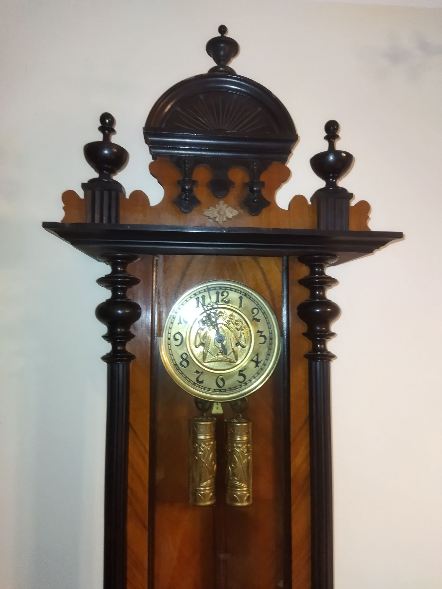 Piękny zegar wiszący żyłkowy Gustaw Becker z końca 1910 roku.