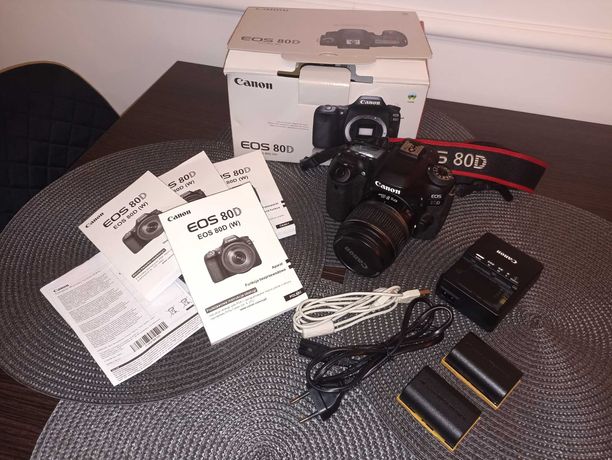 Canon 80D stan idealny, w zestawie obiektyw 18-55 i trzy akumulatory!