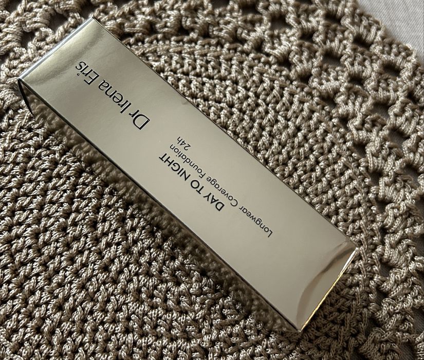 Day to night Eris 025 Neutral podklad