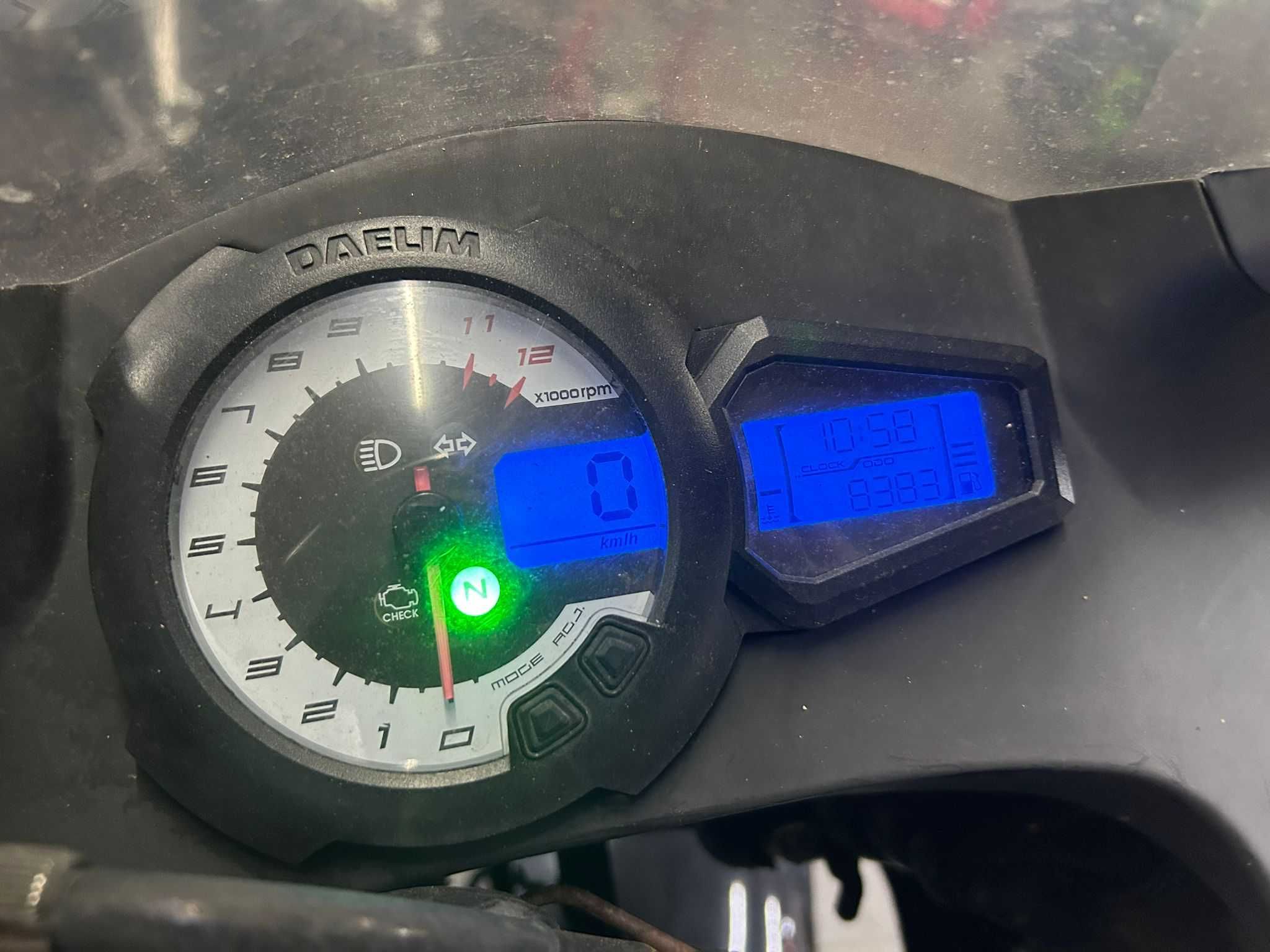 DAELIM VJF 125 ROADWIN R Licznik Zegar Prędkościomierz 8tys. km