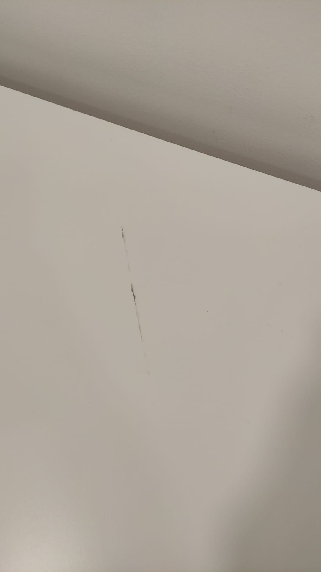 Secretária modelo IKEA com rodas