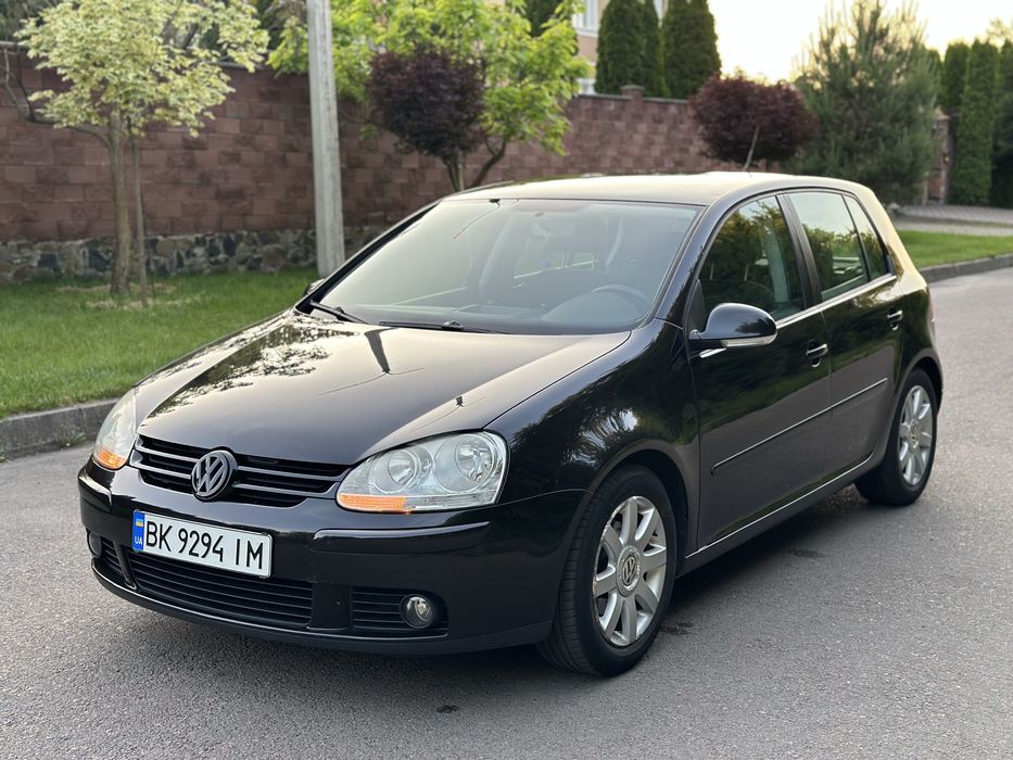 Volkswagen Golf 5 V 1.4MPI