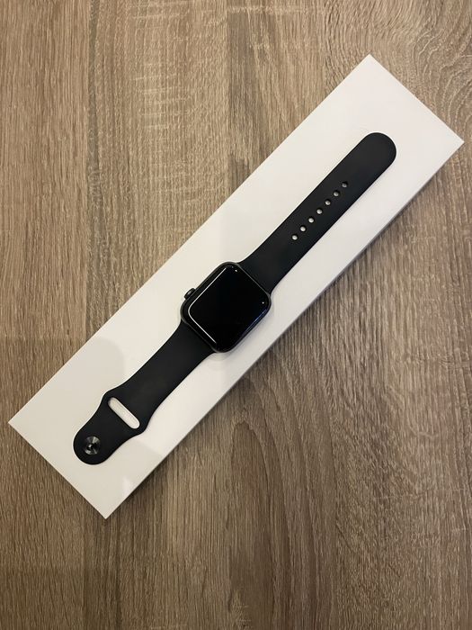 Apple Watch 6 (44 mm)