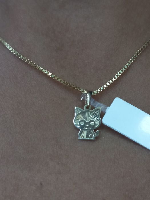Złota zawieszka diamentowany kotek 585/0,51g