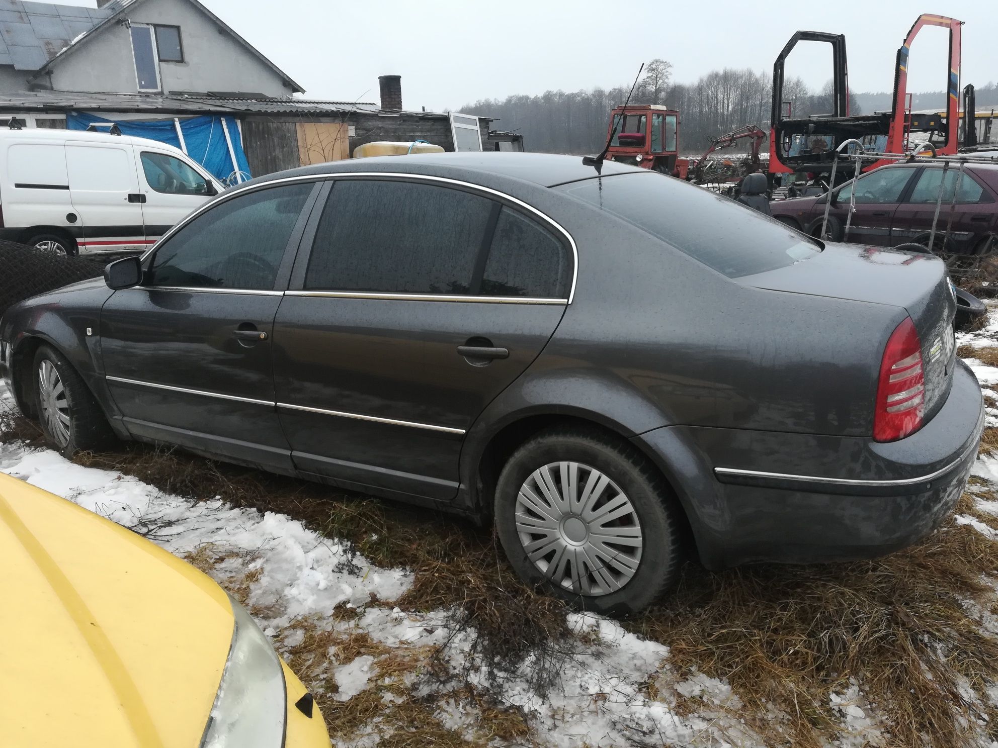 Skoda superb 2.5 V6 TDI automat 9152 skóra części!