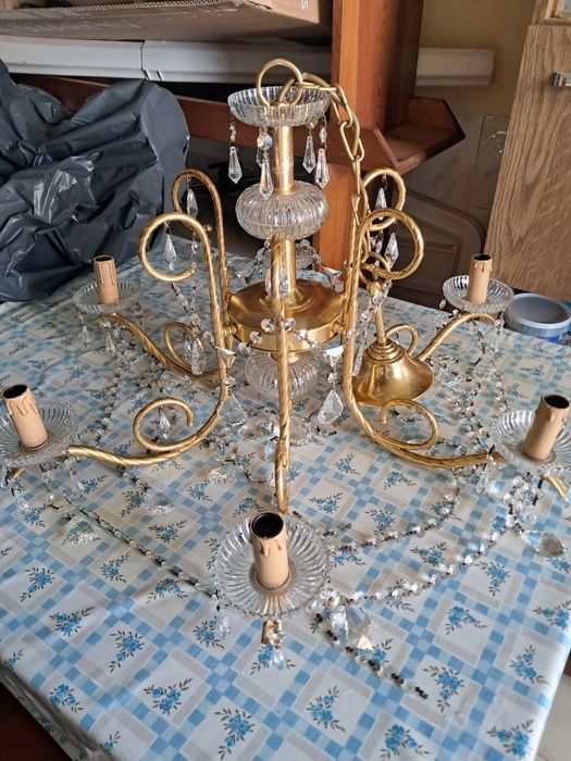 Candeeiro  de tecto  espetacular.