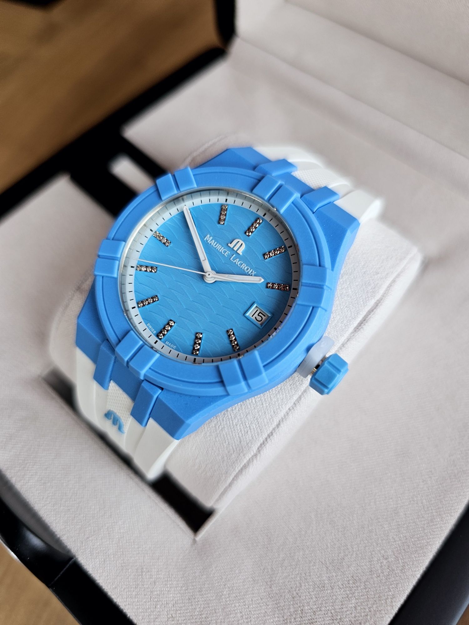 Maurice Lacroix Aikon Tide z diamentami