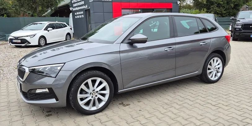 Skoda Scala VAT23* 1.5 Benzyna DSG * virtual * 4 x grzane fotele * ładowarka induk