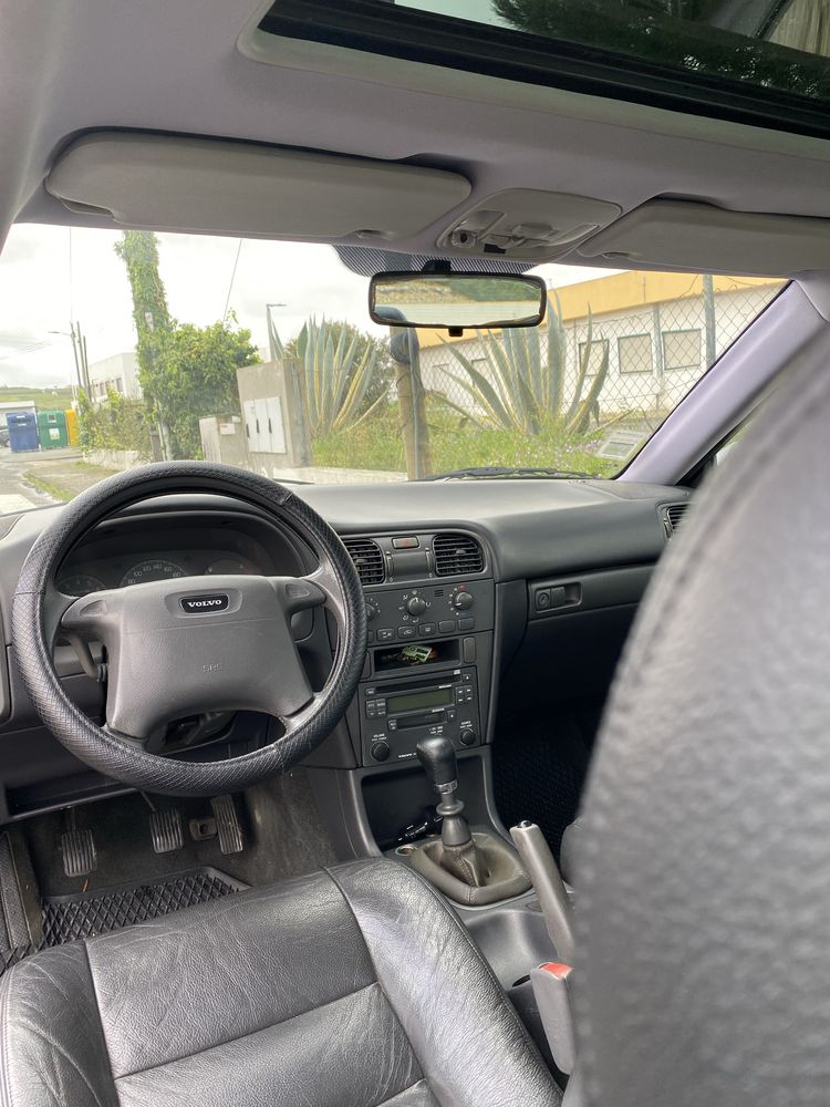 Volvo S40 2001  Veiculo completo!
