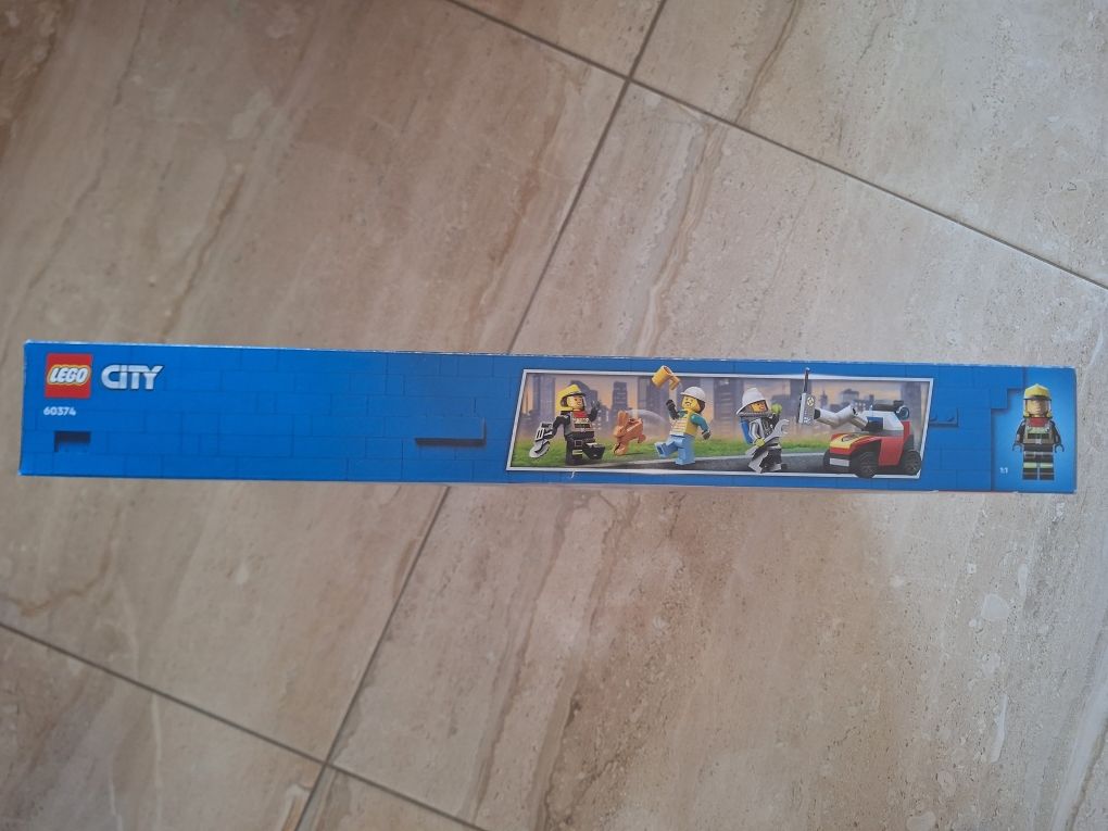 Zestaw LEGO City 60374 Terenowy pojazd straży pożarnej nowy nieuzywany
