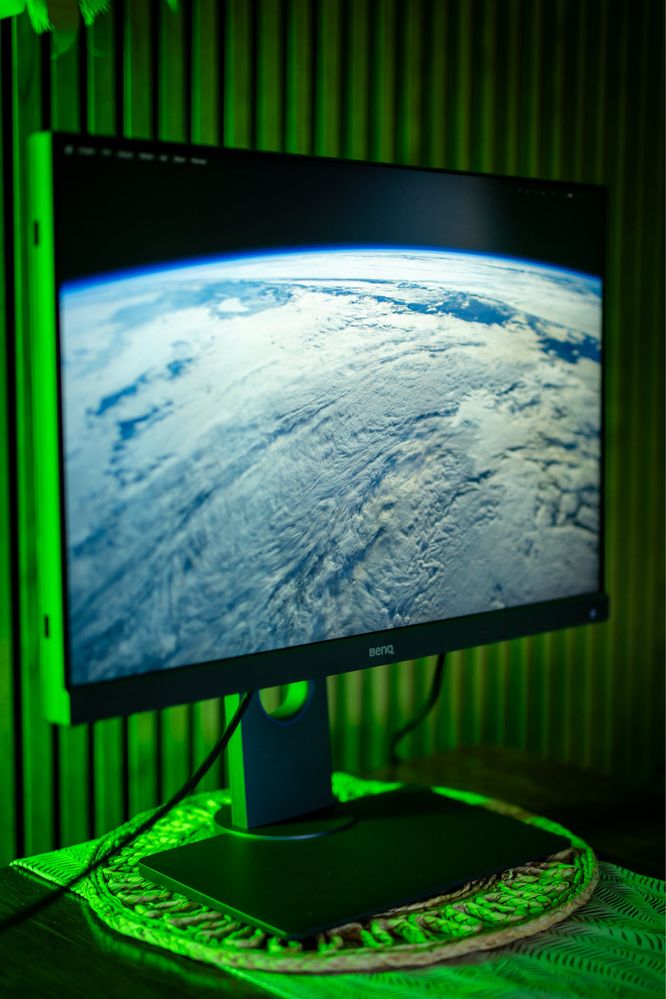 Monitor graficzny BenQ SW240