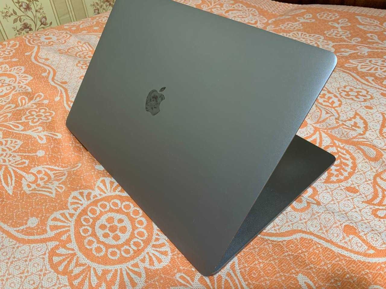 MacBook Pro 15 A1990 2019р