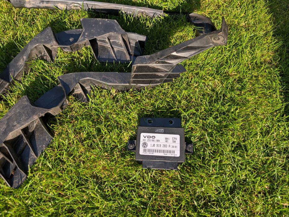 Zderzak tylny Golf 4 LB5N HB 5D Dokładka PDC czujniki parkowania moduł