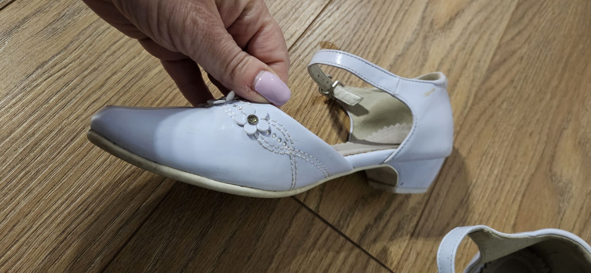 Buty, buciki komunijne dla dziewczynki