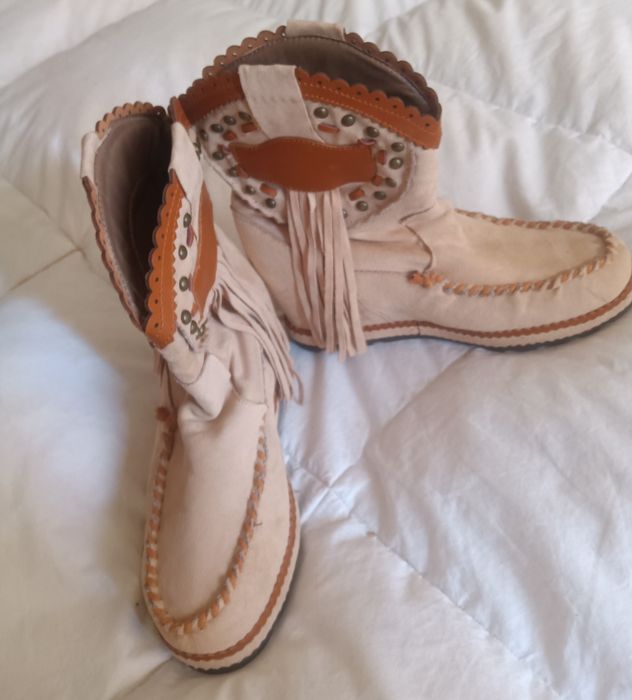 botas franjas camursine novas calça 35,36 com portes 13.50€
