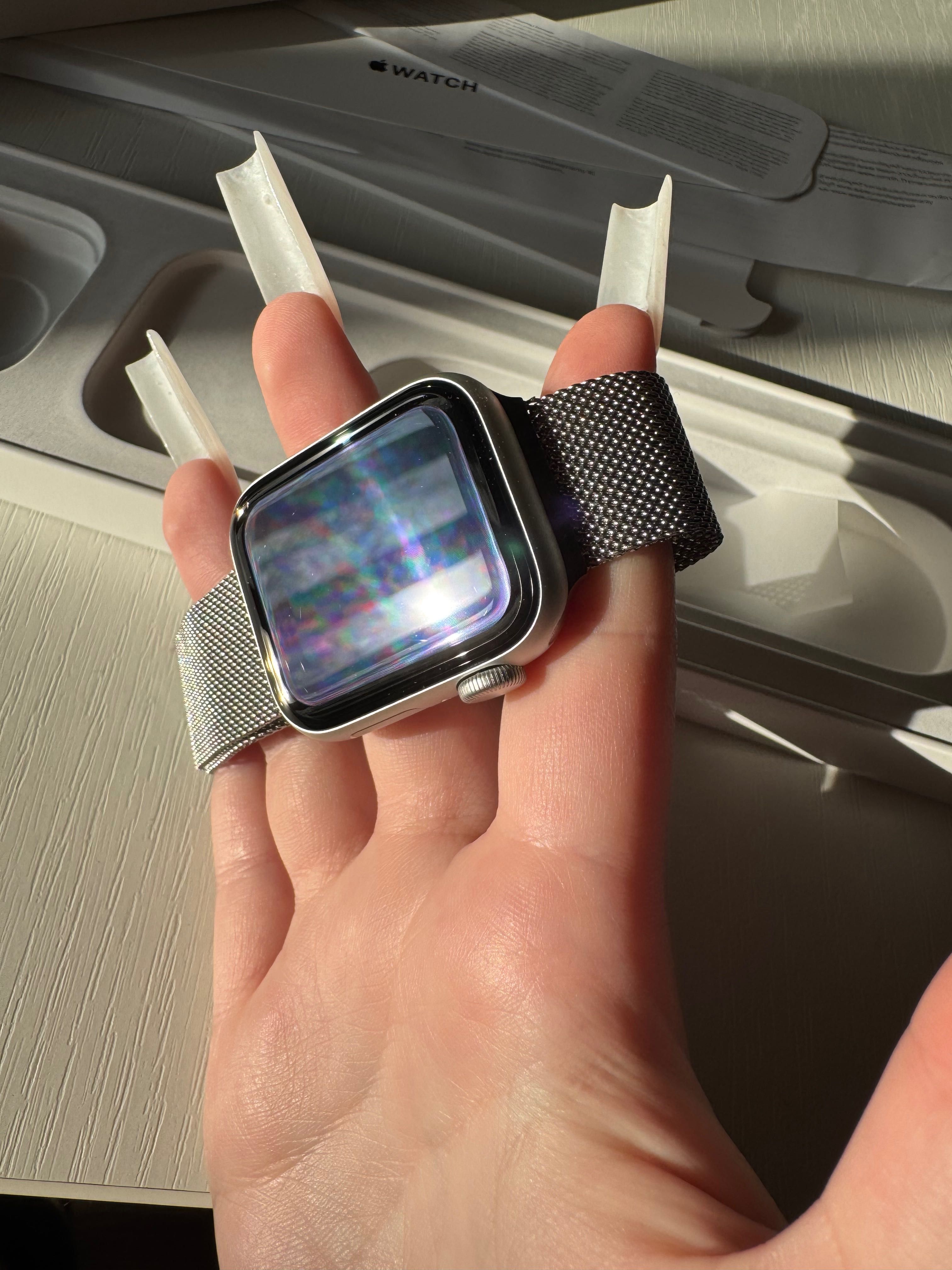 Смарт-годинник Apple Watch SE 40mm Silver Aluminum Case