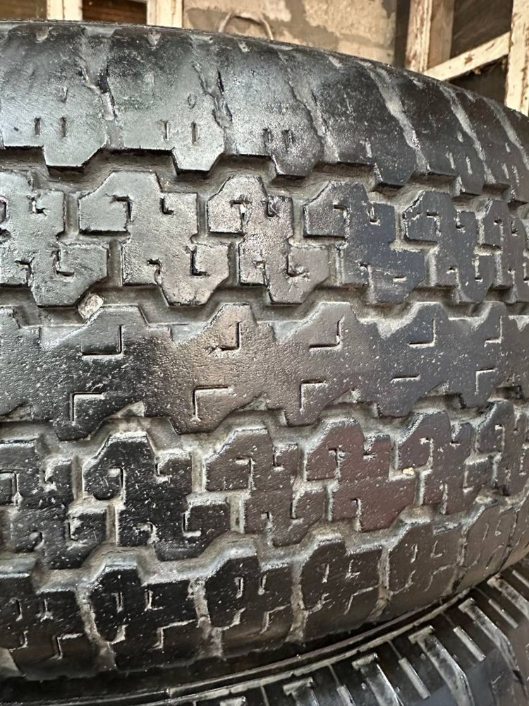 Шини всезезонні Bridgestone 245/70/R16