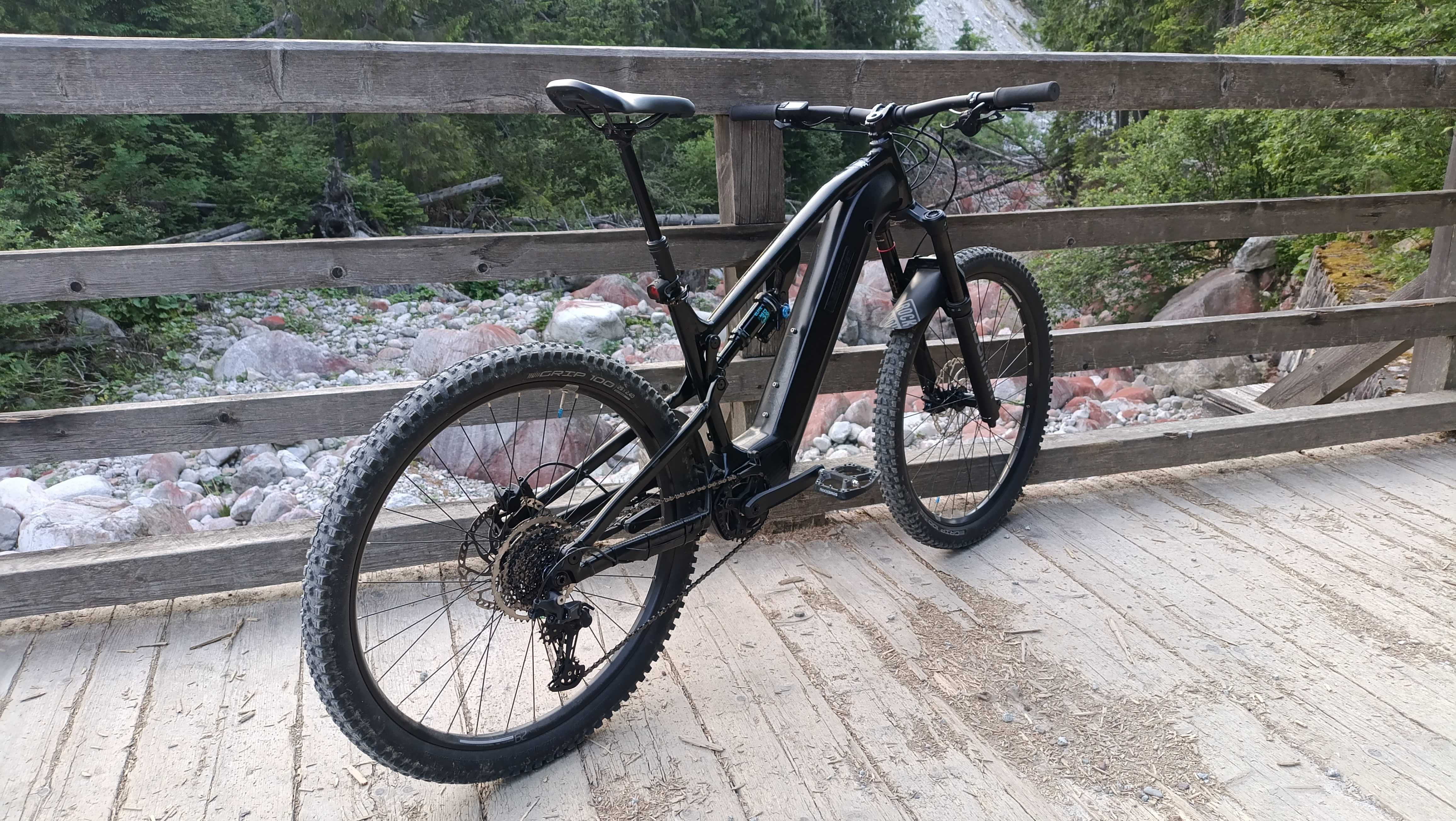 Rower elektryczny do tzw trail enduro ROCKRIDER E-EXPL 500S 29'' r. XL