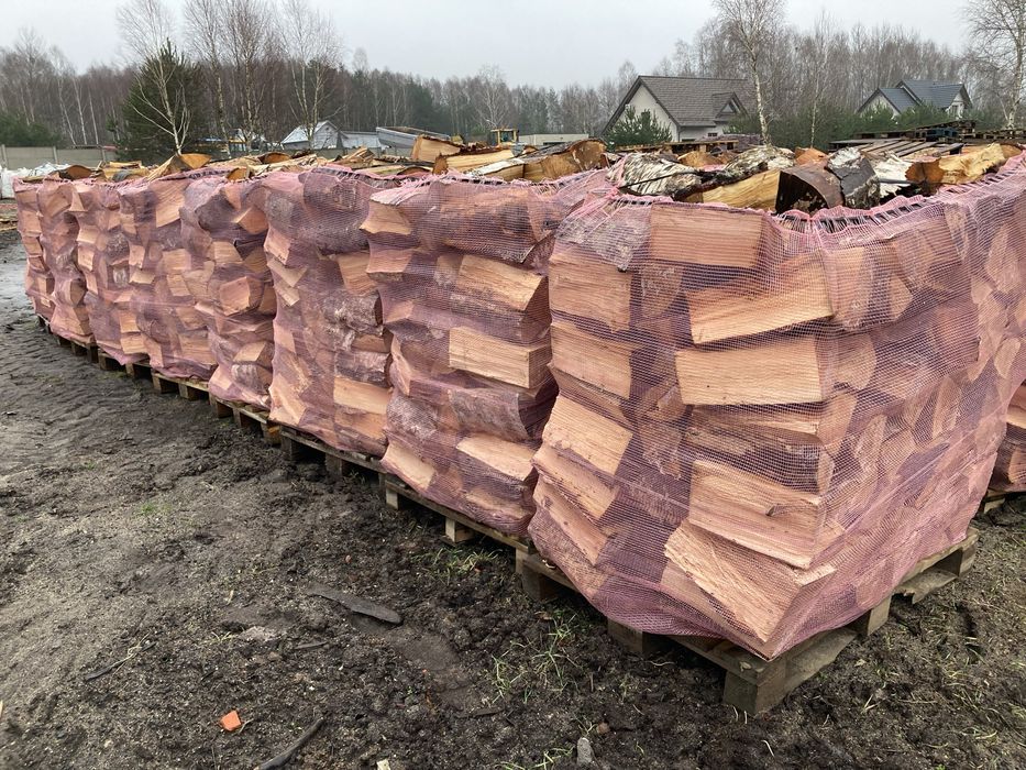 Drewno opałowe i kominkowe: sosna, brzoza, buk, dąb.
